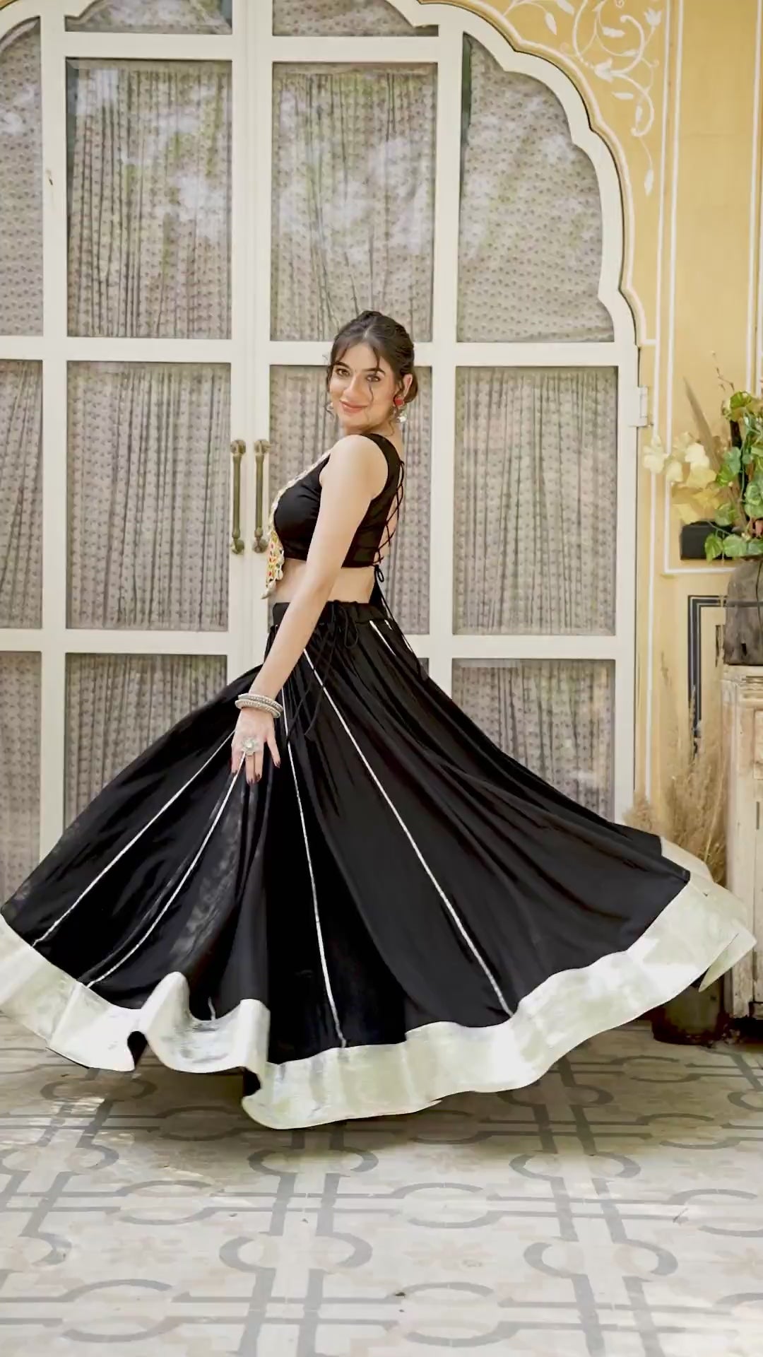 Festive Fashion atIts Best: Rayon Lehenga and Gamthi Work Blouse for Navratri β¨π